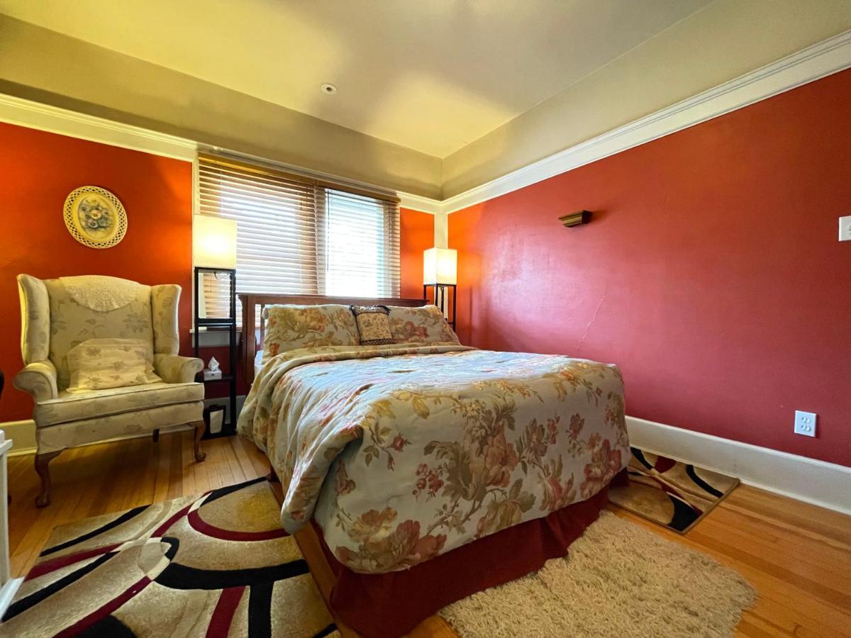 White Rose Inns & Motel Wisconsin Dells Room photo